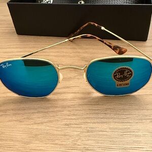 Ray-Ban Aviator Sunglasses Gold Frame Blue Lenses w/ Case